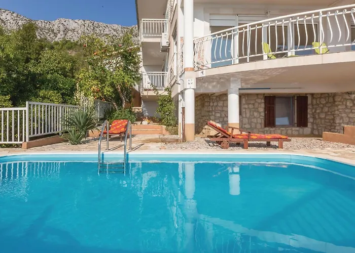 Three-bedroom In Podaca