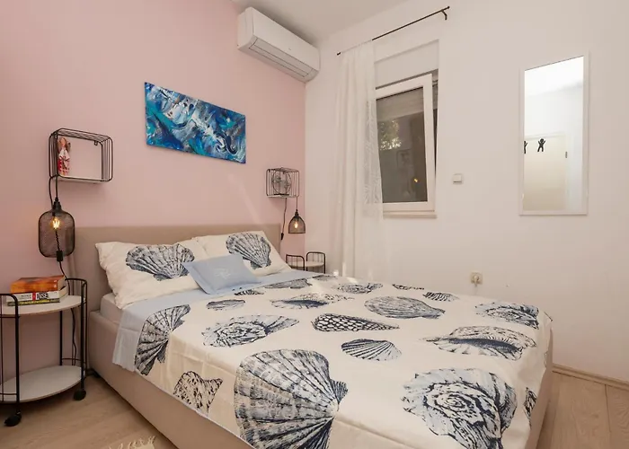Lägenhet Three-bedroom In *