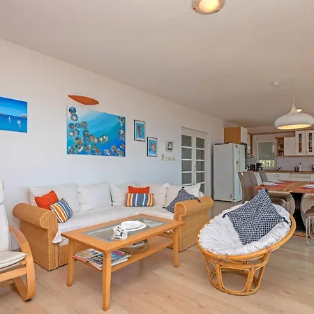 Lägenhet Three-bedroom In