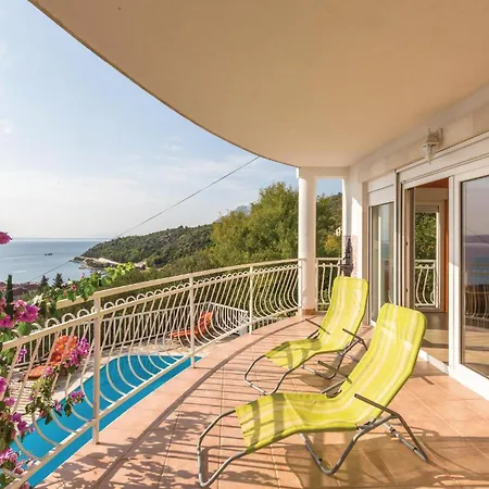 Lägenhet Three-bedroom In Podaca