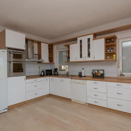 Lägenhet Three-bedroom In