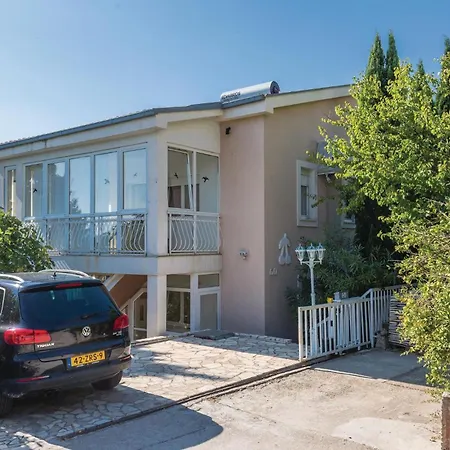 Three-bedroom In * Podaca